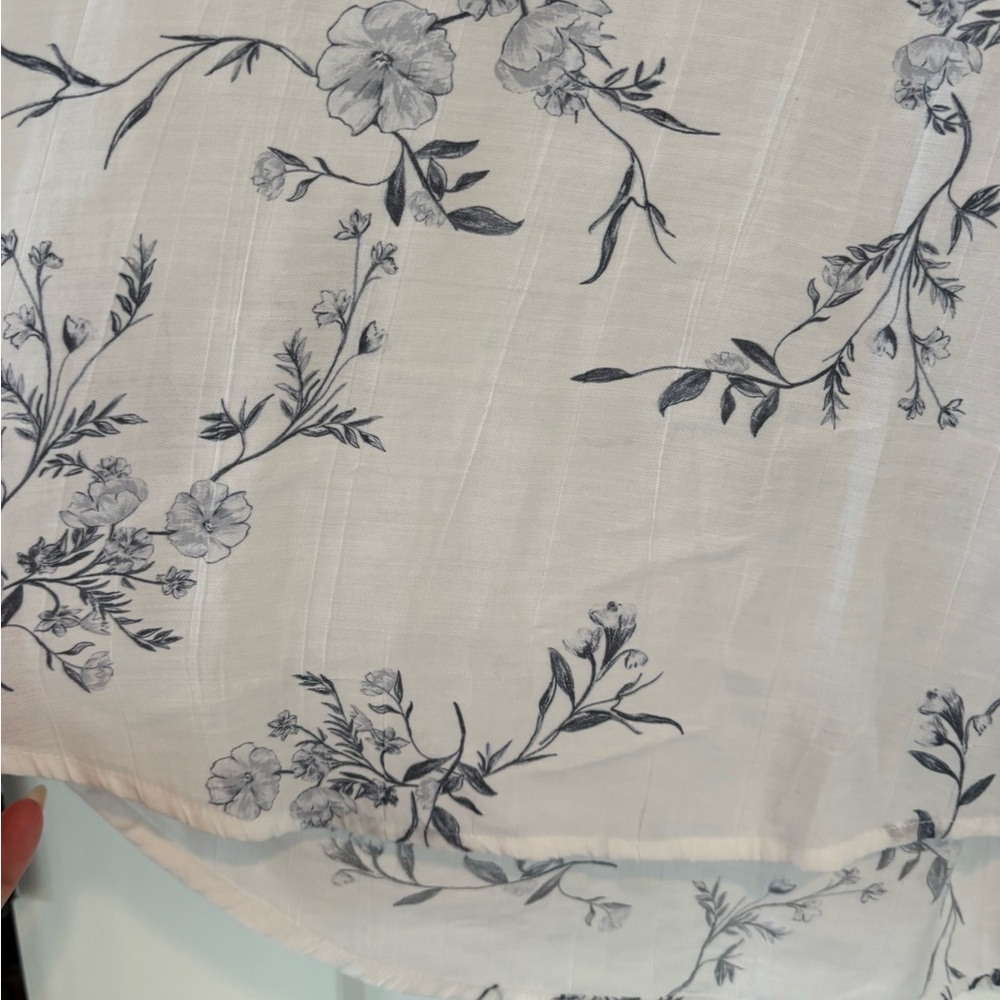 CAbi Wildflower Shirt #6889 - Picture 8 of 10